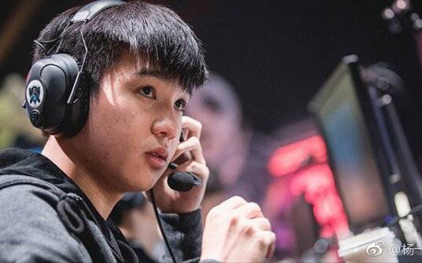 ayx games-RNG引发争议！，莱万多夫斯基官方宣布出色防守新规全场沸腾不已-ayx games