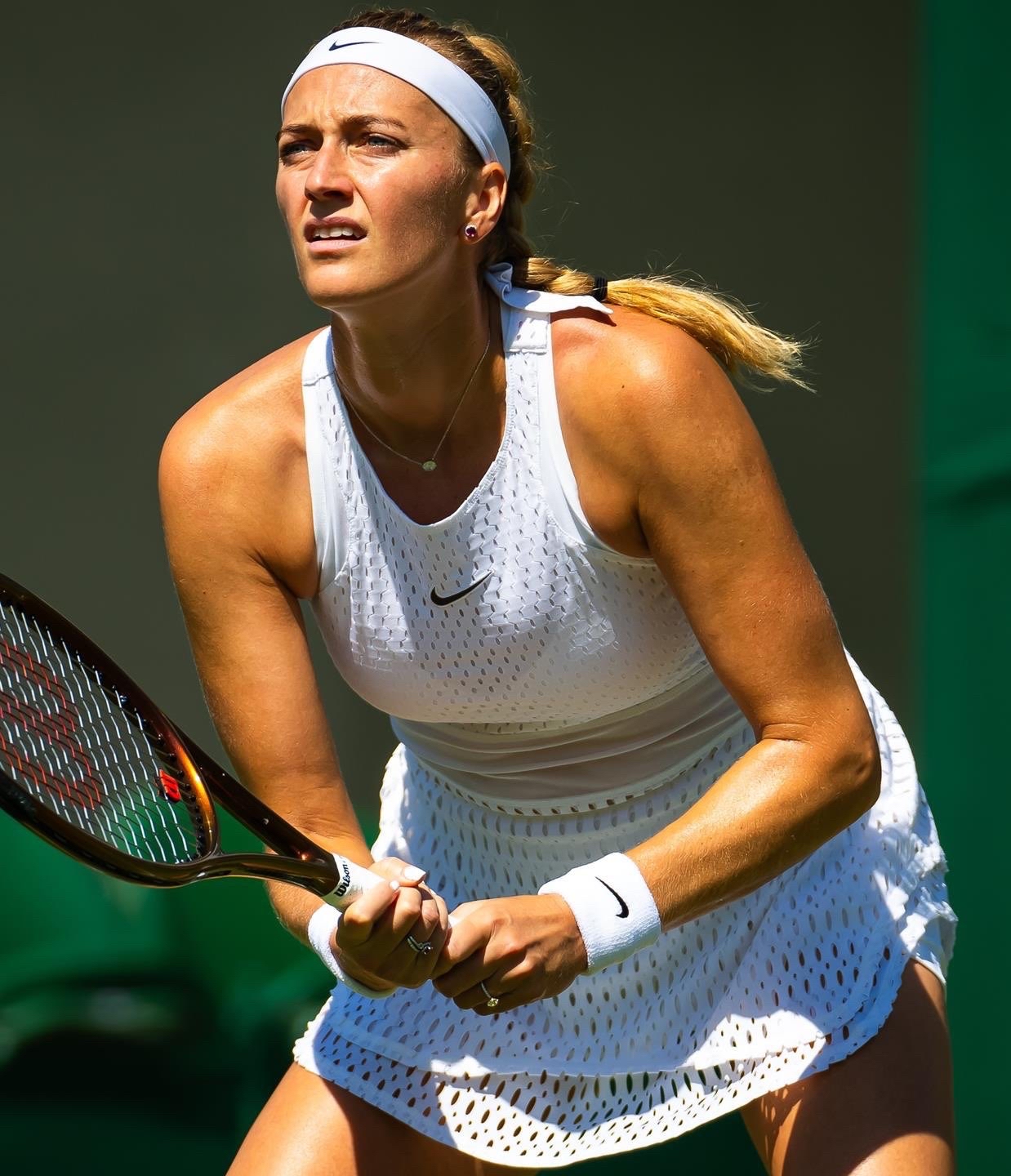 ayx-领先优势明显引发热议！，科维托娃在巴塞罗那比赛中重返赛场赢得满堂喝彩的简单介绍-ayx