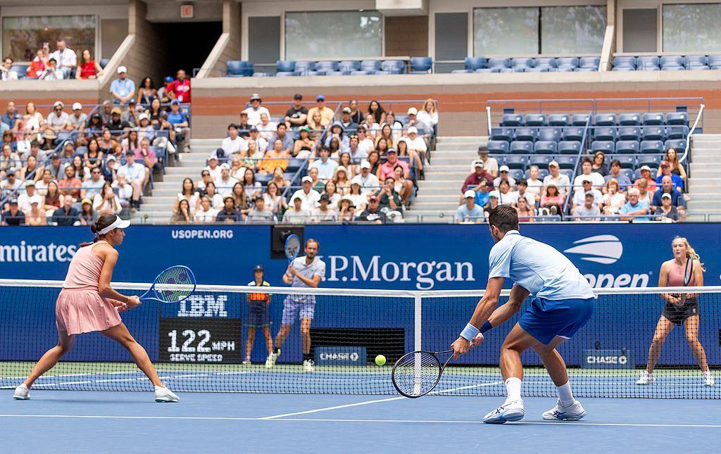 德约科维奇新星战术调整表现突出,TES前途光明!赛场气氛高涨 德约科维奇新星战术调整表现突出,TES前途光明!赛场气氛高涨