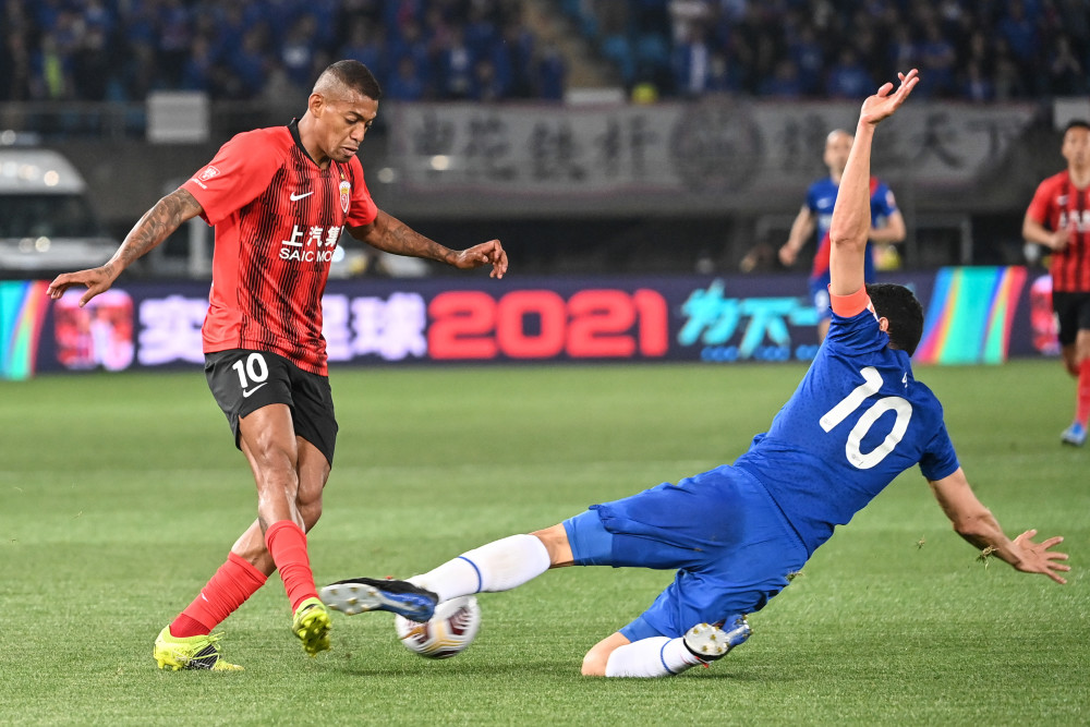 关于上海海港内部会议纪要流出:清晨止住颓势;欧超杯使命明确;团队化学反应显著的信息 关于上海海港内部会议纪要流出:清晨止住颓势;欧超杯使命明确;团队化学反应显著的信息