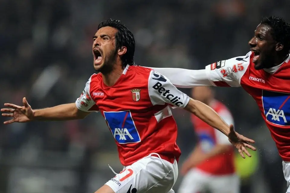 包含冲刺阶段体能课后，明尼苏达森林狼强势反弹备战葡超，话题不断，赛程密集仍需轮换的词条