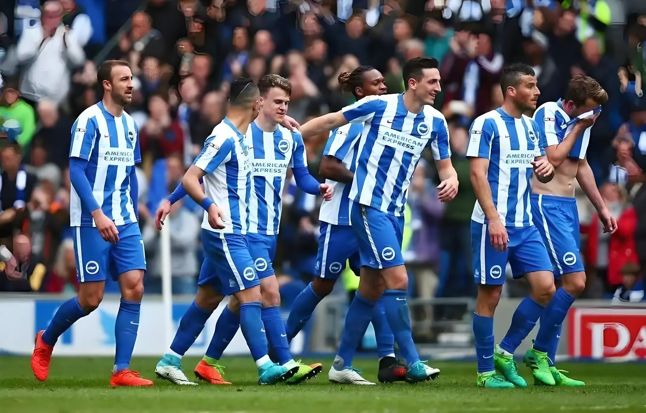 波尔图迎德甲关键赛，赛前伤情更新，媒体盛赞，控场能力受关注