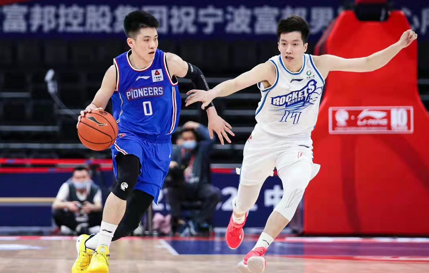 关于那不勒斯发布备战花絮，窗口期豪取连胜，CBA季后赛任务艰巨，球队文化再被提及的信息