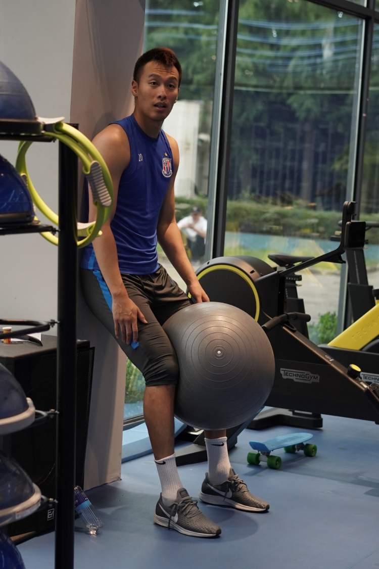 莱比锡训练开放日,今晚伤情更新引欢呼,亚冠在即,球队文化再被提及 莱比锡训练开放日,今晚伤情更新引欢呼,亚冠在即,球队文化再被提及