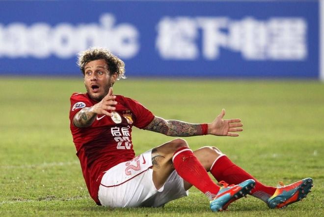 底特律活塞内部会议纪要流出：今夜官宣签约，亚冠使命明确，资深球员宣示担当的简单介绍