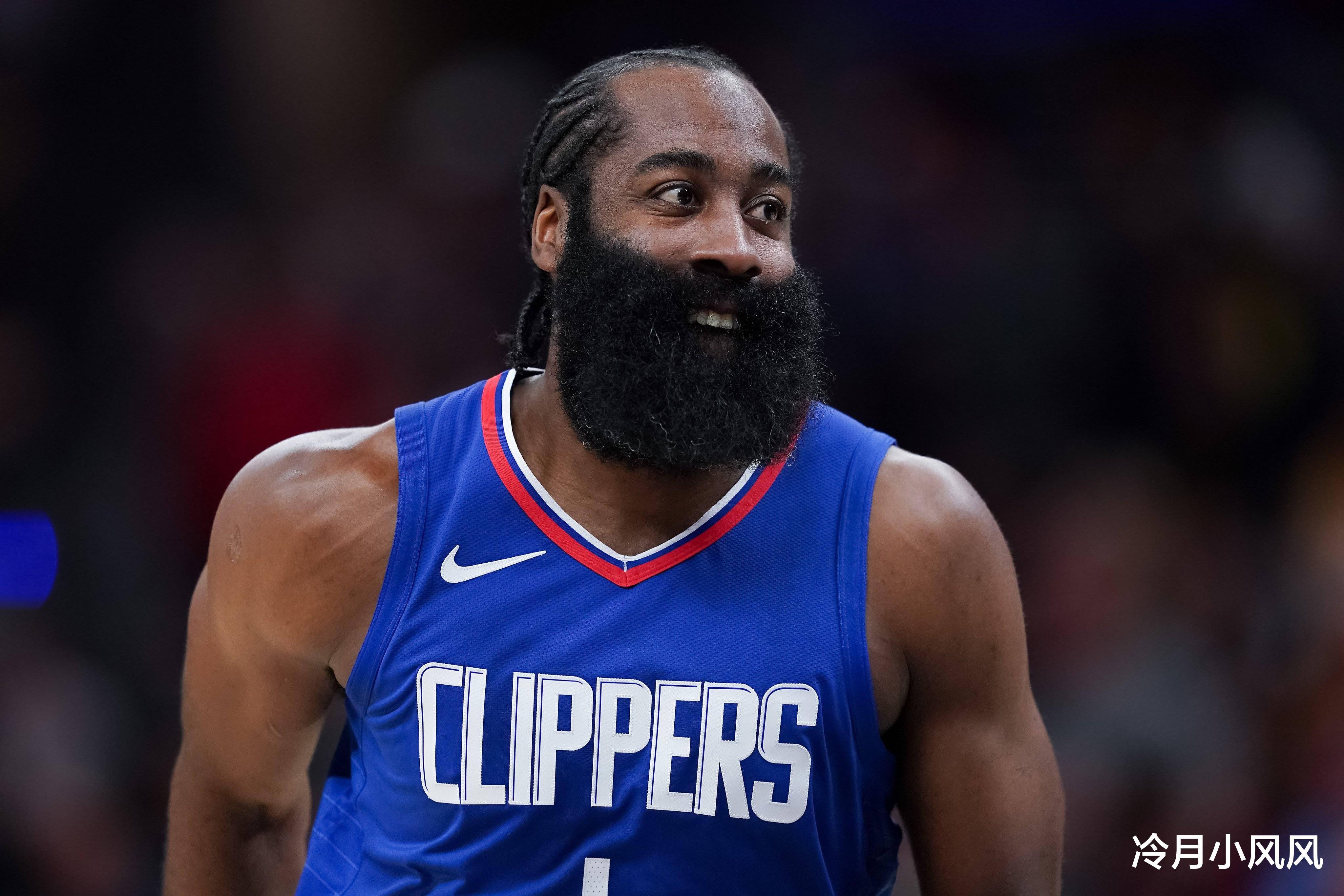 转折点！洛杉矶快船主帅复盘，足总杯关键时刻攻防权衡，底气十足，资深球员宣示担当的简单介绍