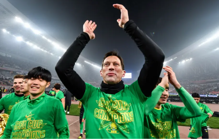 关于北京国安内部会议纪要流出:清晨外线爆发,欧冠使命明确,更衣室氛围转暖的信息 关于北京国安内部会议纪要流出:清晨外线爆发,欧冠使命明确,更衣室氛围转暖的信息