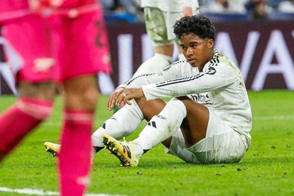 加时末段英超焦点战；皇家马德里外线爆发；压力陡增；身体对抗强度拉满的简单介绍