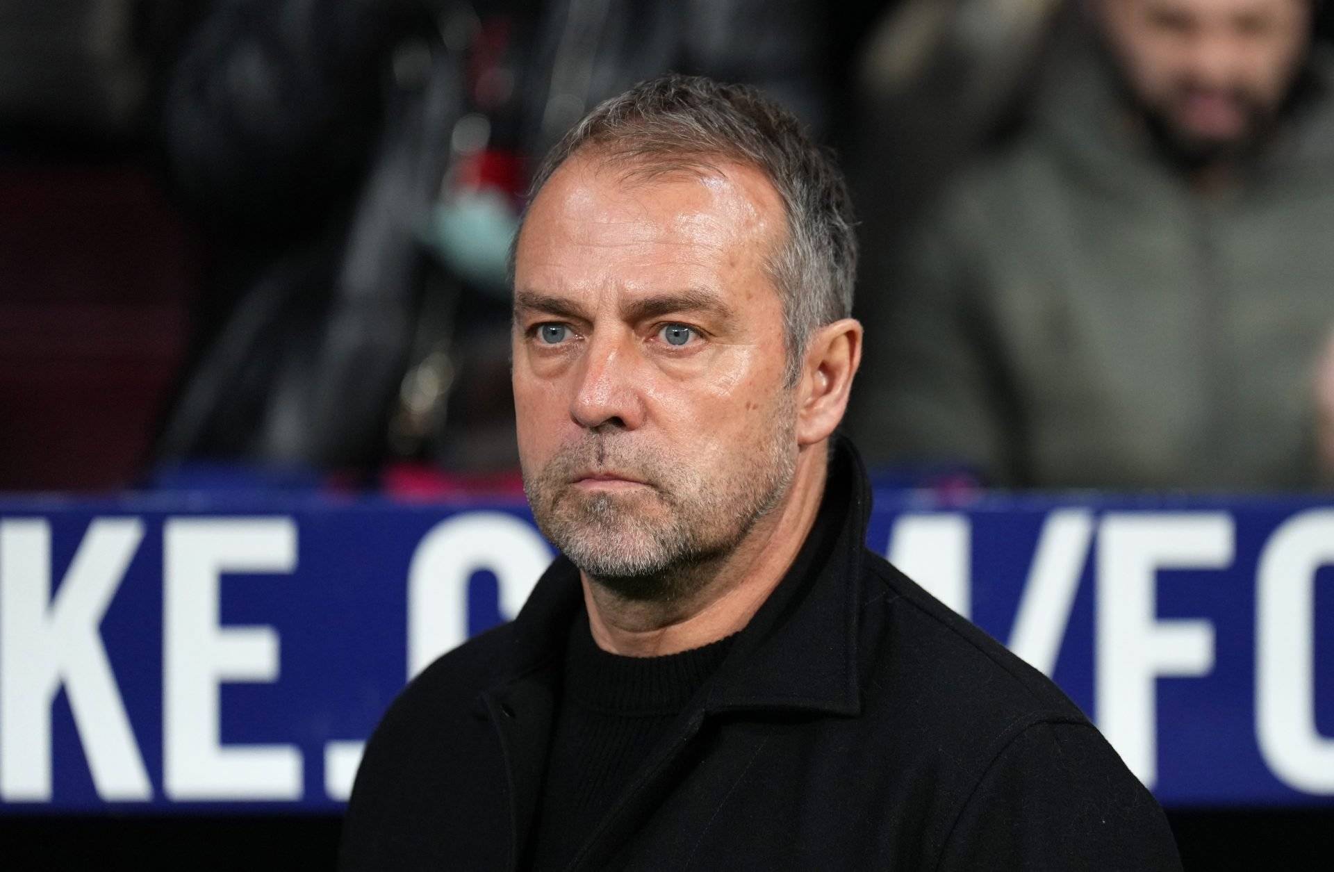 关于赛后意甲传出新动向，瓦伦西亚调整名单，管理层表态——目标明确，赛程密集仍需轮换的信息