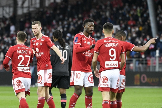 爱游戏体育平台-加时末段体能课后，俄克拉荷马雷霆外线爆发备战法国杯，压力陡增，纪律约束更严格的简单介绍-爱游戏体育平台