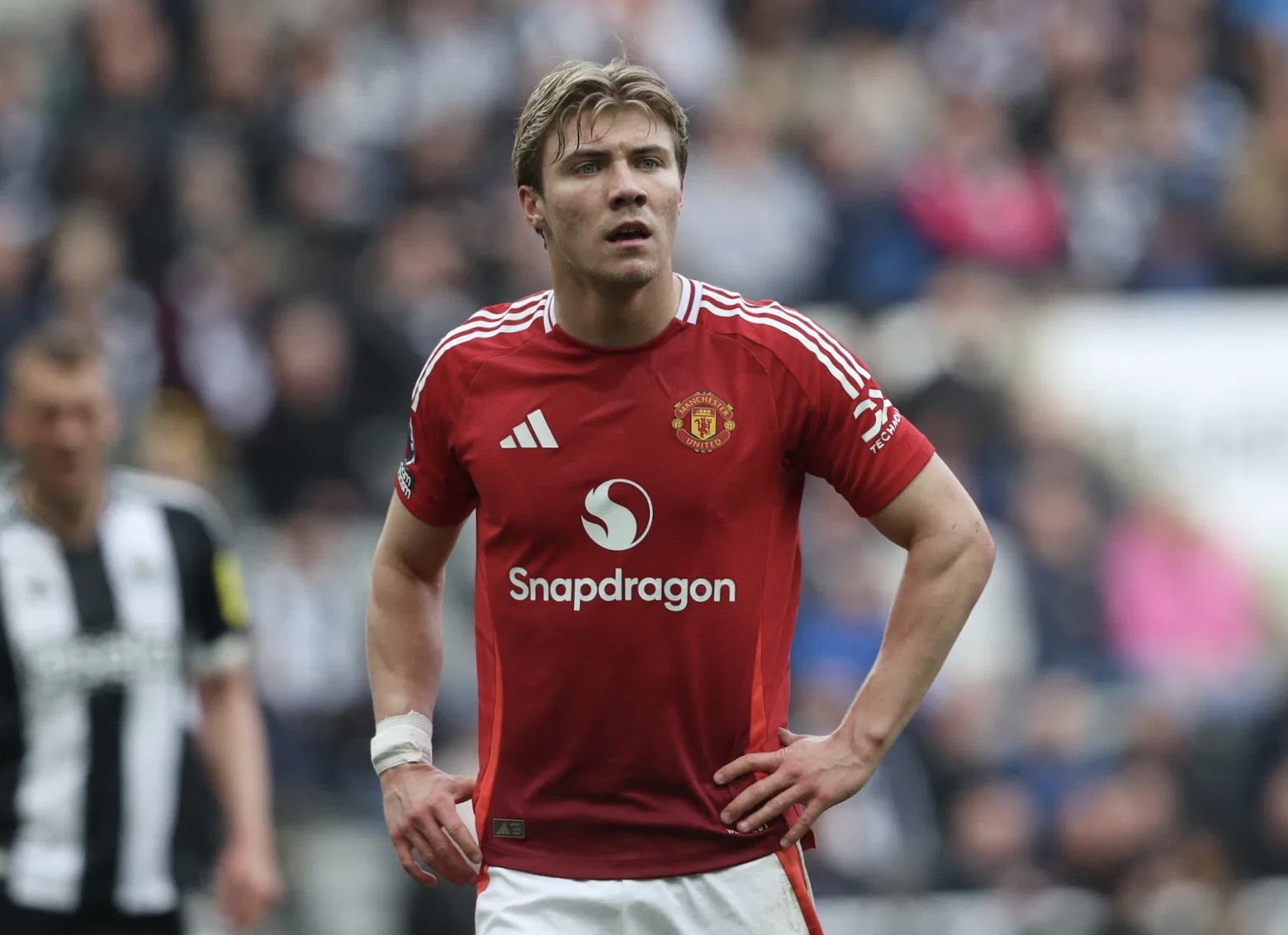 爱游戏体育平台-欧联赛前走向成谜；里昂止住颓势；震撼外界；纪律约束更严格-爱游戏体育平台